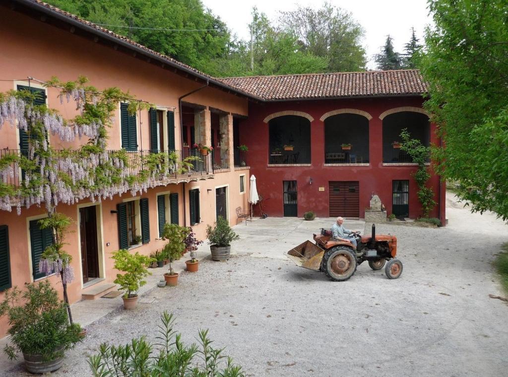 Villa Cascina Sant'Eufemia à Sinio Extérieur photo